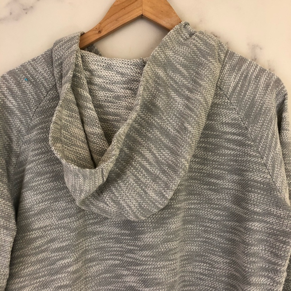 🌸SOLD🌸Columbia Marled Spacedye Hoodie in Grey. - Picture 5 of 6